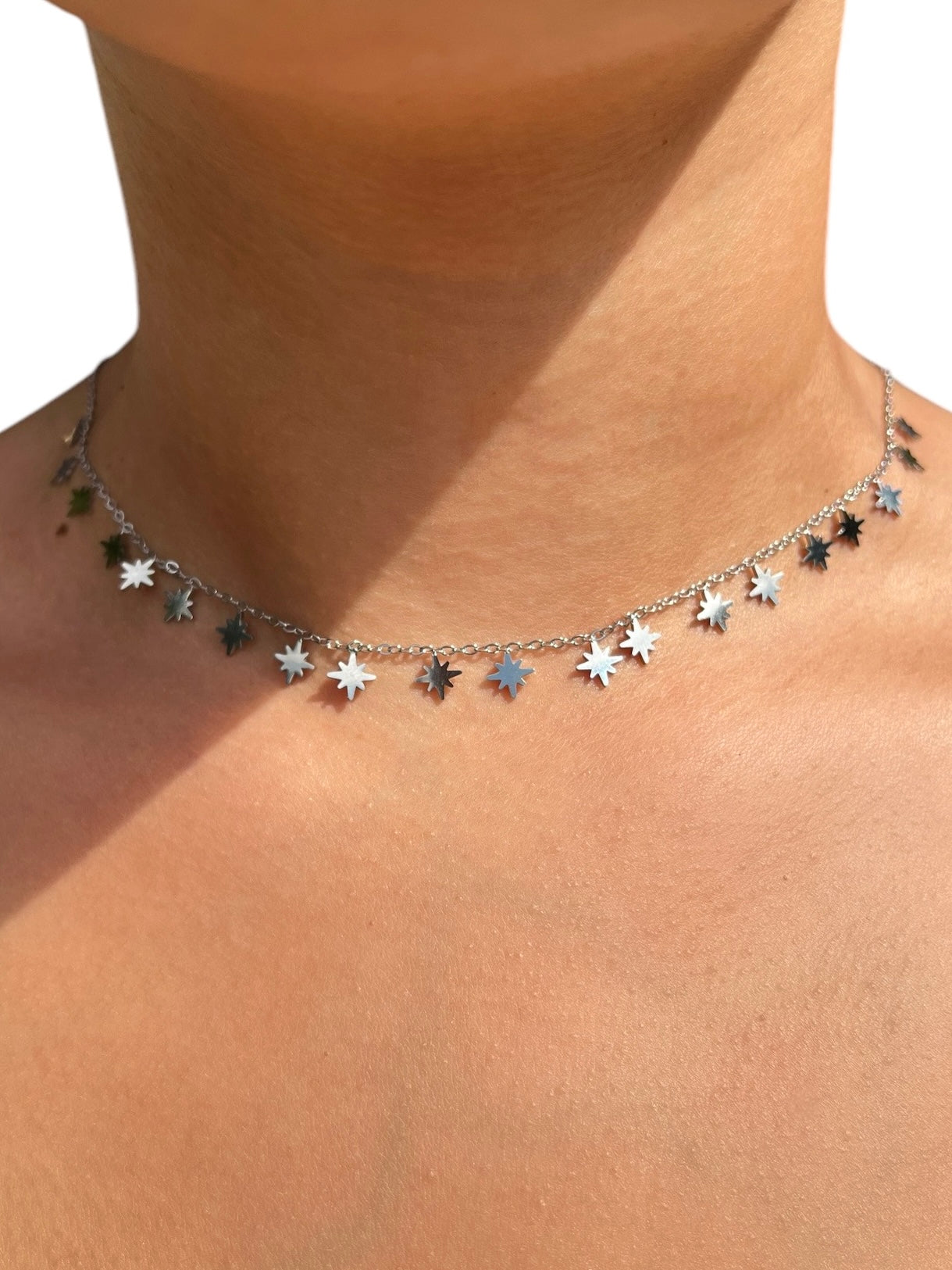 Collier Laura